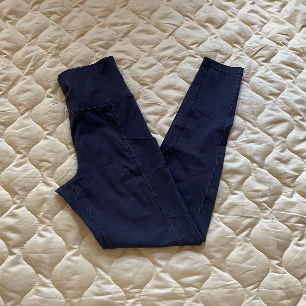AMERICAN EAGLE ‘the everyday pocket leggings’ size small